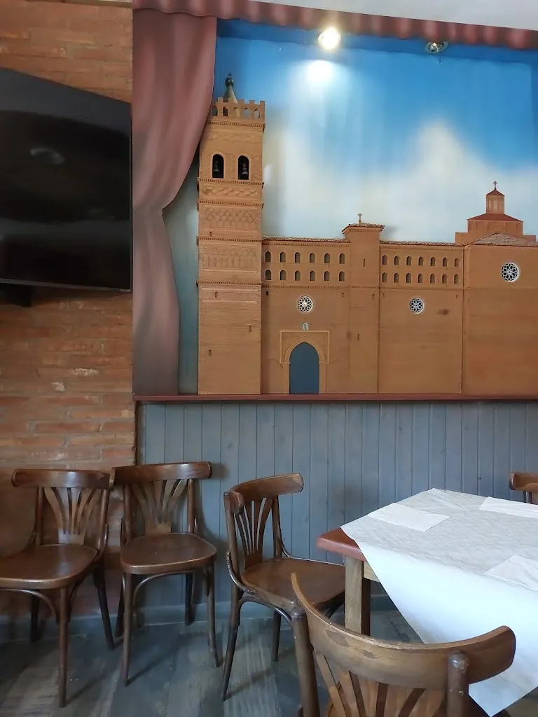 Javier Ramirez_Bar Coyote_Herrera de los Navarros_review