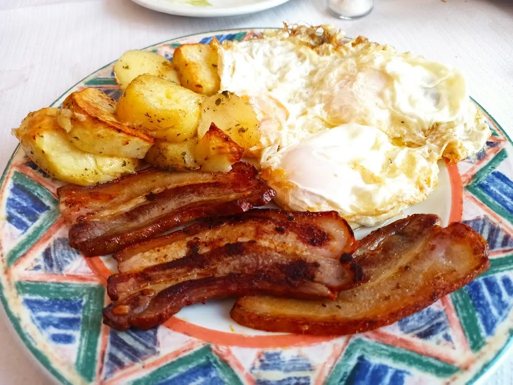 Bar Restaurante Avenida_Herrera de los Navarros_slider_image_2