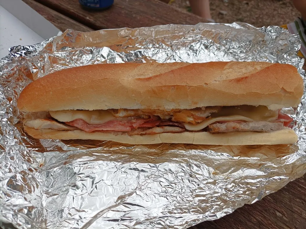 Cafetería Pizzeria La Plaza_Illueca_slider_image_2