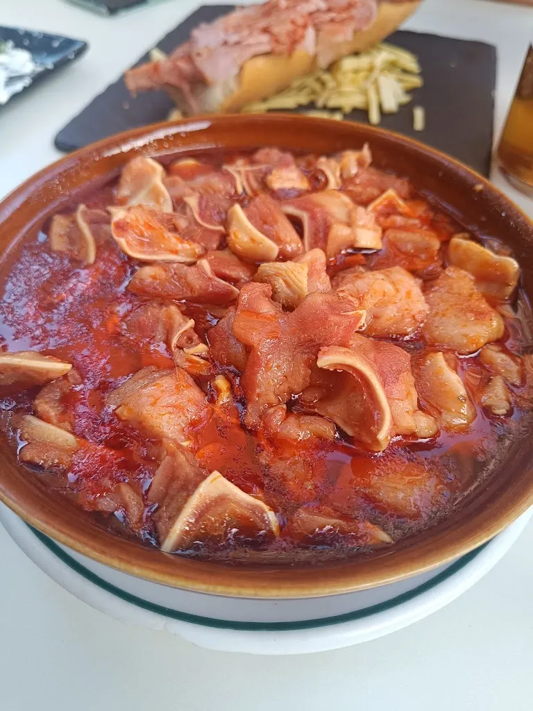 Juan José López Almazán_El Mesón de la Oreja_Longares_review