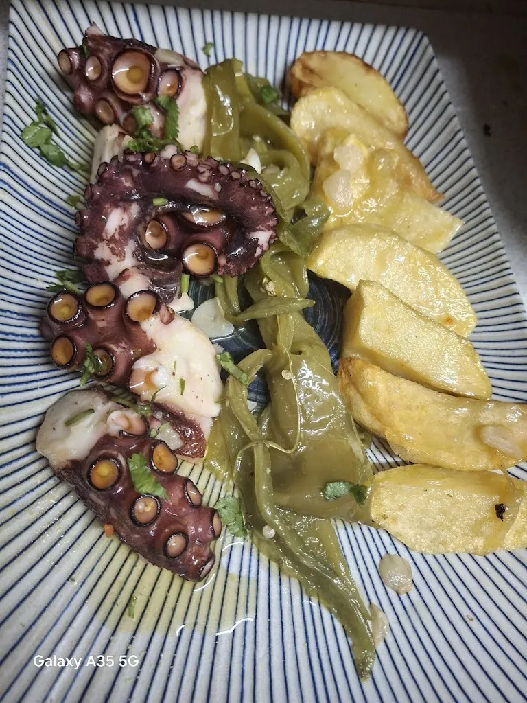 Luis da Silva_Bar Lisboa Luceni_Luceni_review