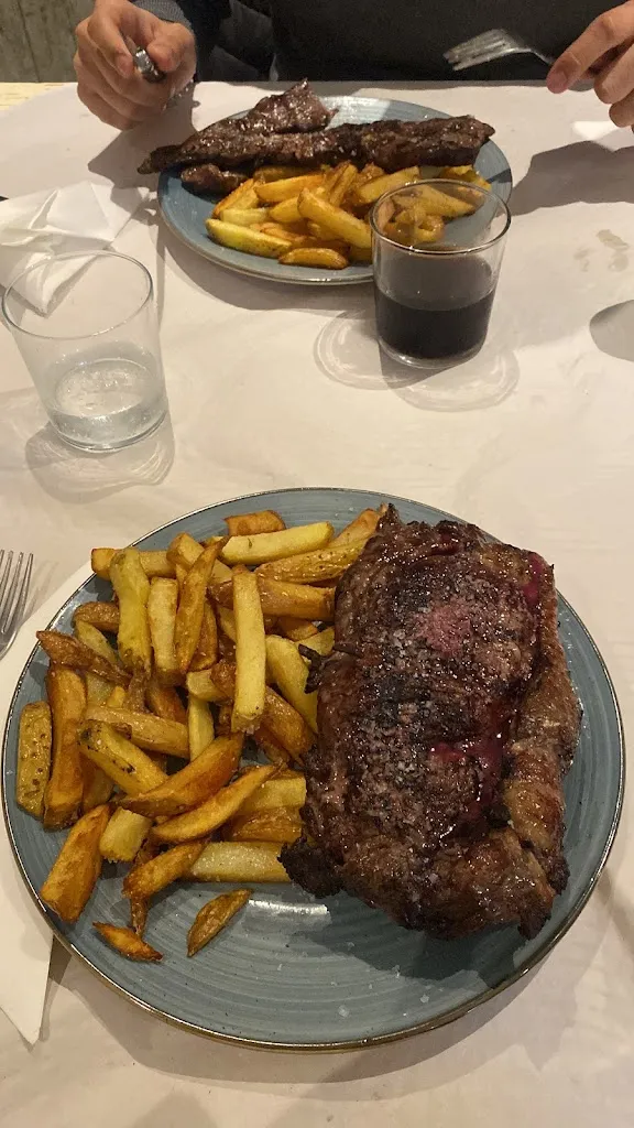 Nati Moya_Bar Restaurante Parrilla Nardone_Luesia_Bewertung