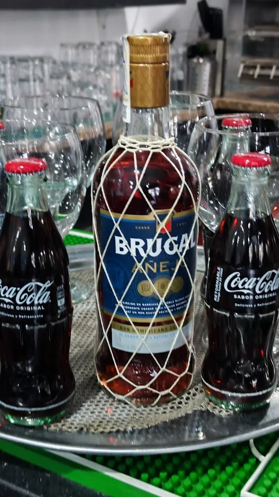 Menu_Luna Bar_Luna_image_1