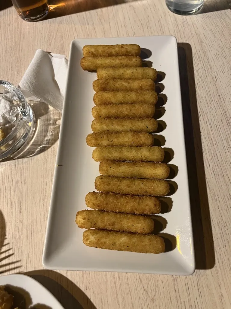 Menu_Luna Bar_Luna_image_4