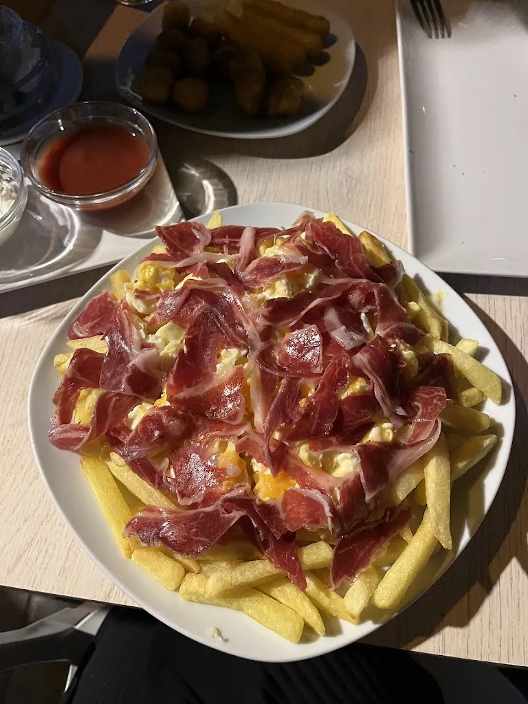 Laura Osuna _Luna Bar_Luna_review