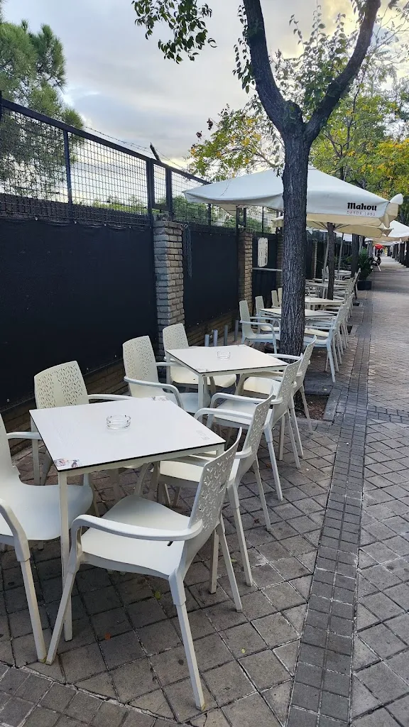 Luna Bar_Luna_slider_image_3