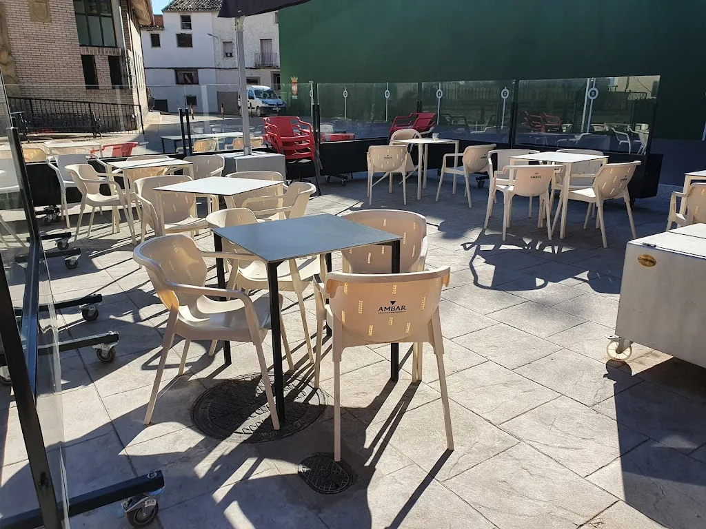 Asociacion Milexia Bar publico_Maleján_slider_image_1