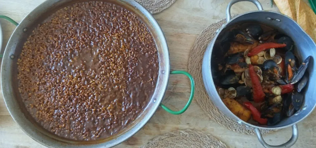 AGATA GIL_Bar El Paraíso_Joyosa La_recensione