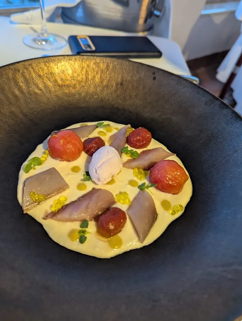 James Searle_Restaurante Emperador_Joyosa La_review