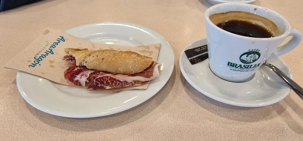 Cafetería-Restaurante_Joyosa La_slider_image_3