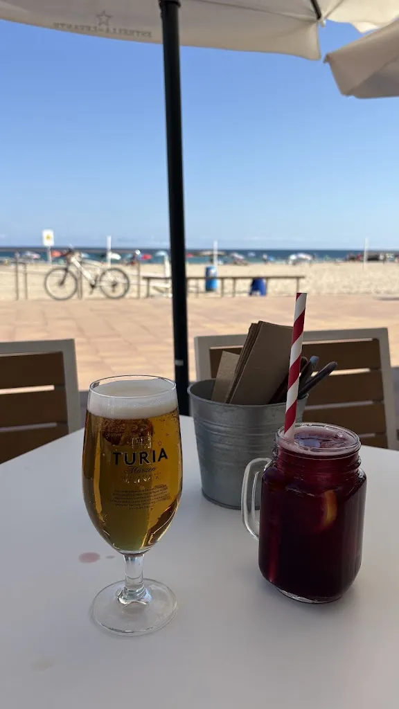 Mark Butenko Černe_B&B l’Arsenal_Joyosa La_review