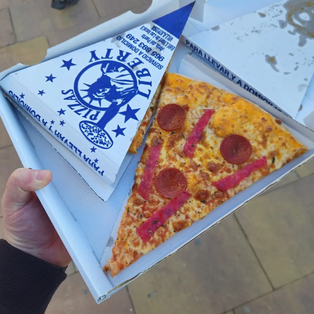 Pizzas Liberty_Joyosa La_slider_image_3