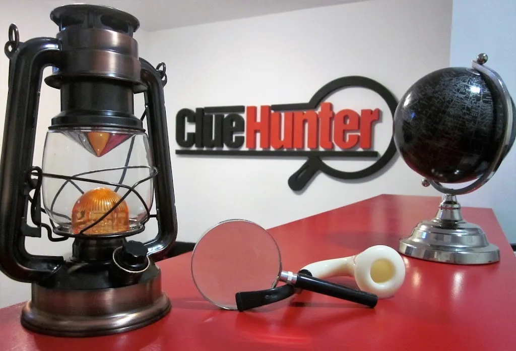 Clue Hunter Madrid - Escape Room restaurant in Malón