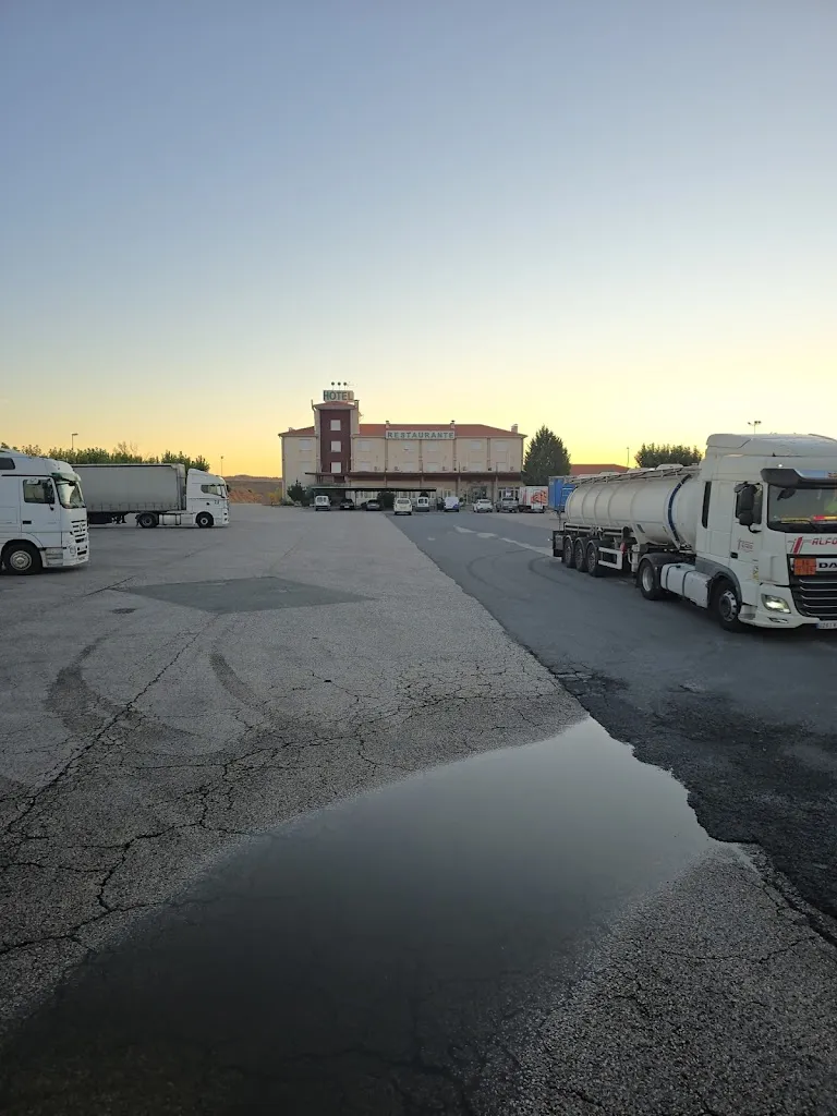 Vitalii Moskalenko_bp_Monreal de Ariza_review