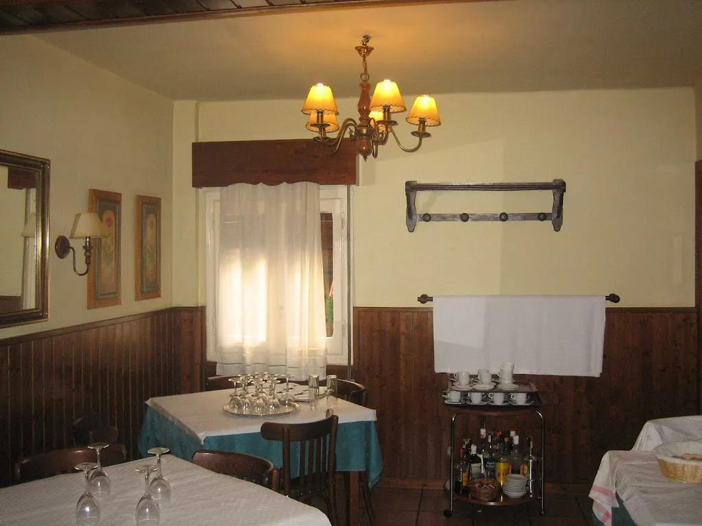 Restaurante Fonda Rubio restaurant in Muel