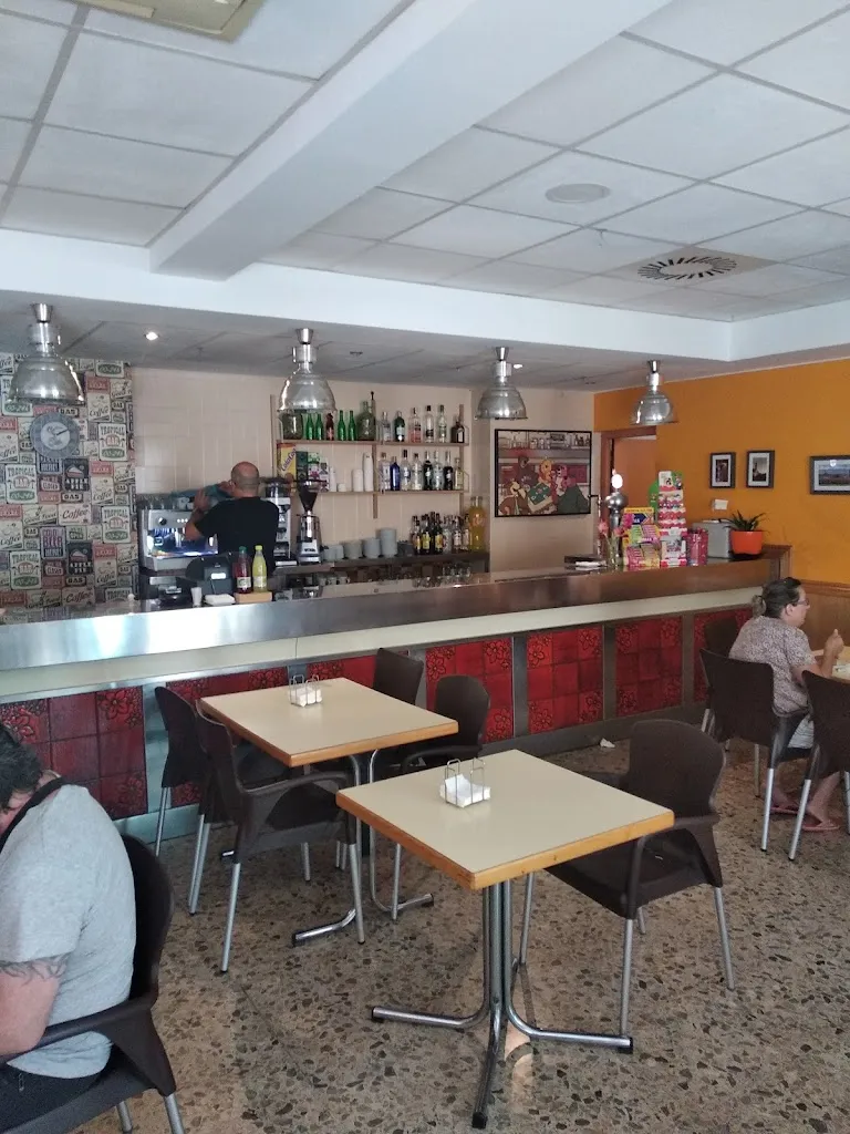 Bar Simón restaurant in Osera de Ebro