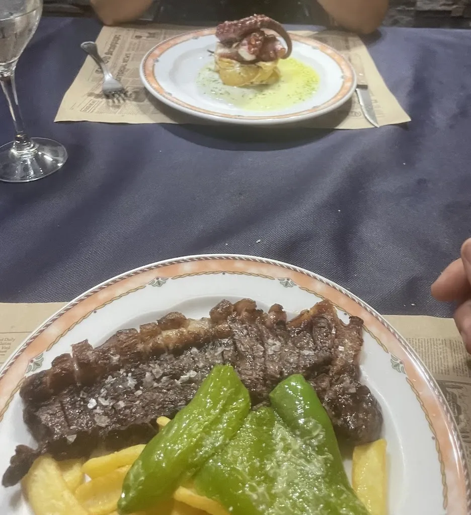 Joaquin Bolsa_Bar restaurante Los Caprichos_Pina de Ebro_review