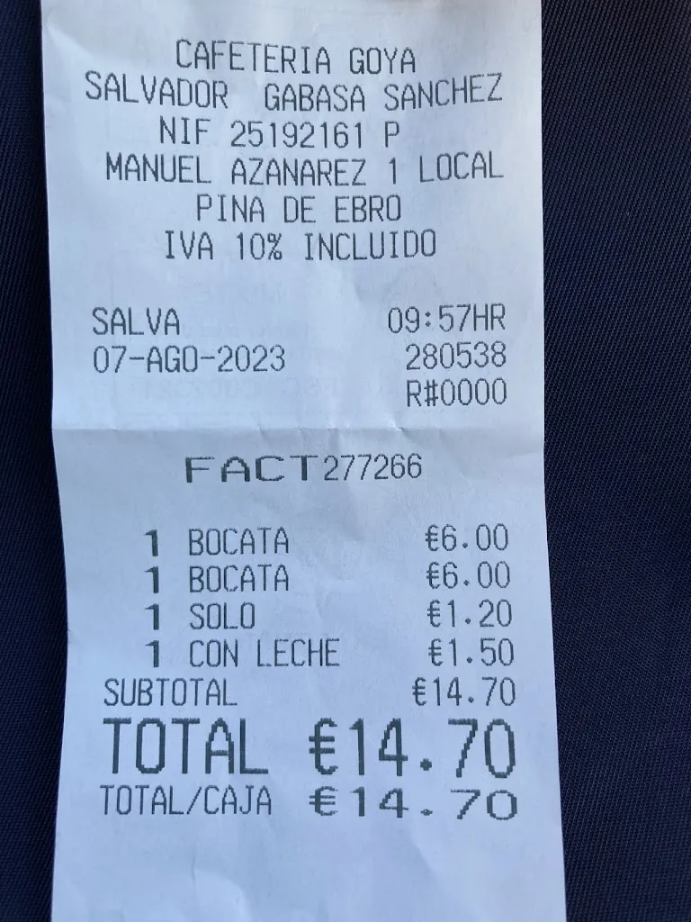 Yolanda Domingo Jarque_Café Goya_Pina de Ebro_review