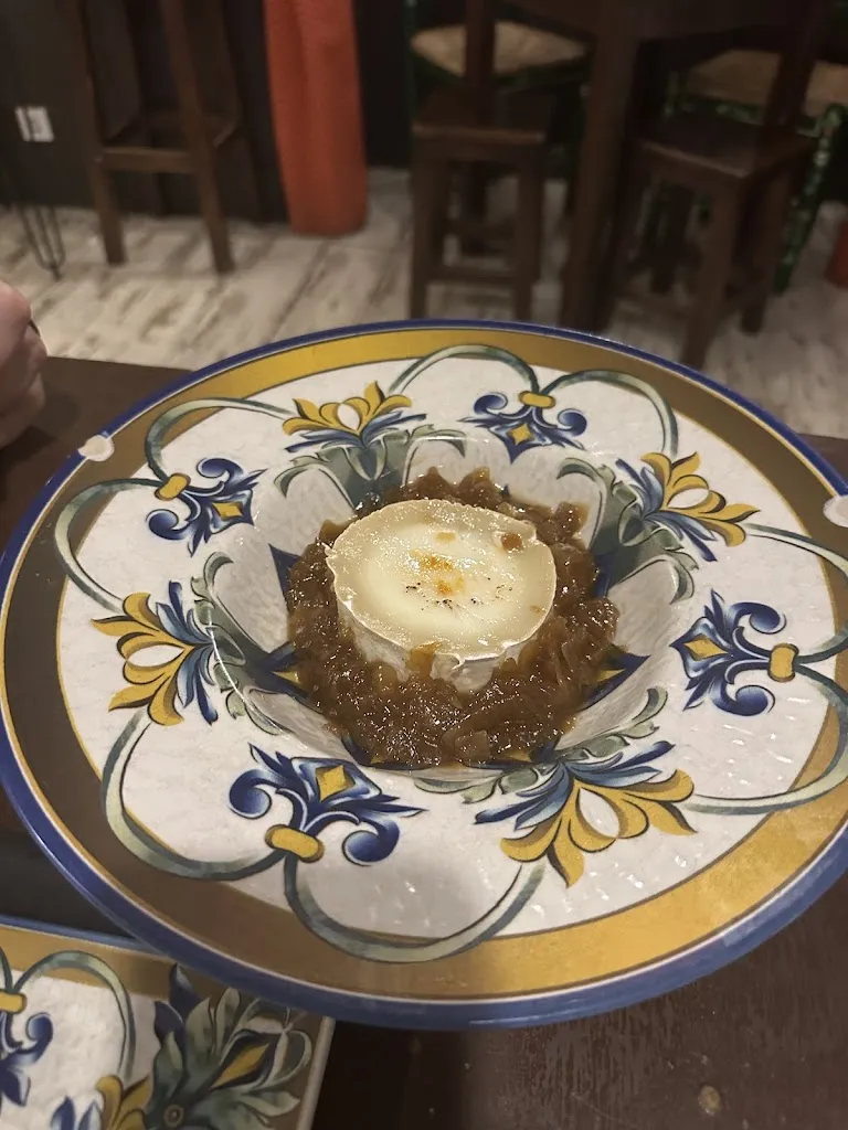 Amanda Gilbert_El Ponientazo_Pintanos Los_review