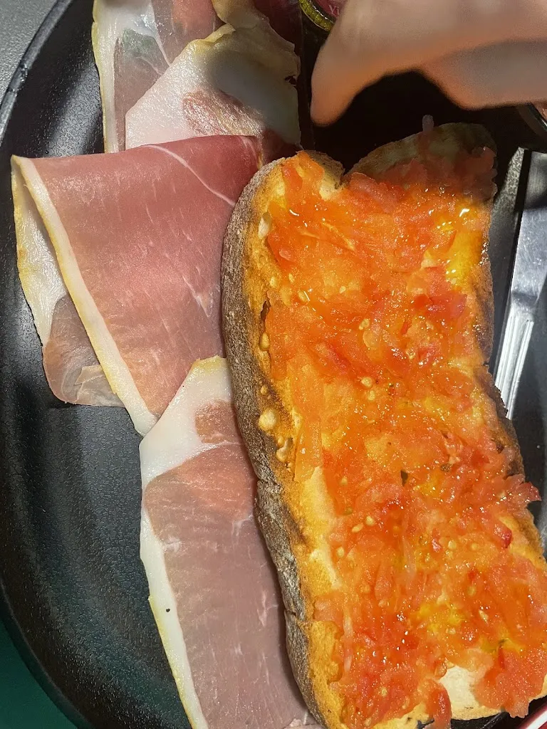 A B_Let It Be Café Pinseque_Pinseque_review