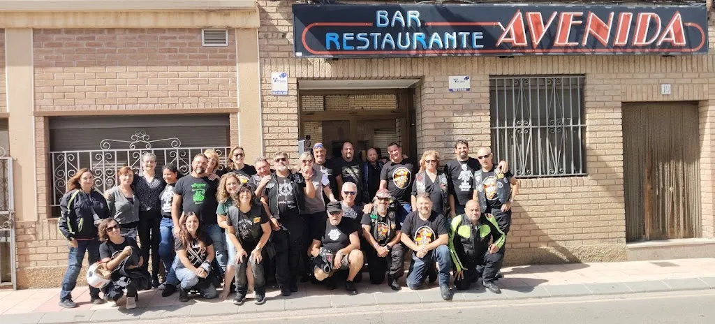 Merche Pena_Bar Avenida_Pinseque_review