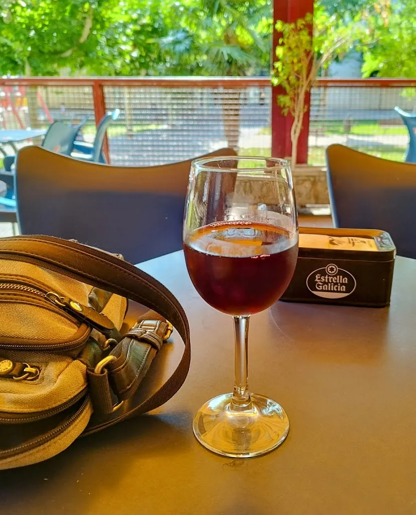 Sociedad Casino de Pinseque restaurant in Pinseque