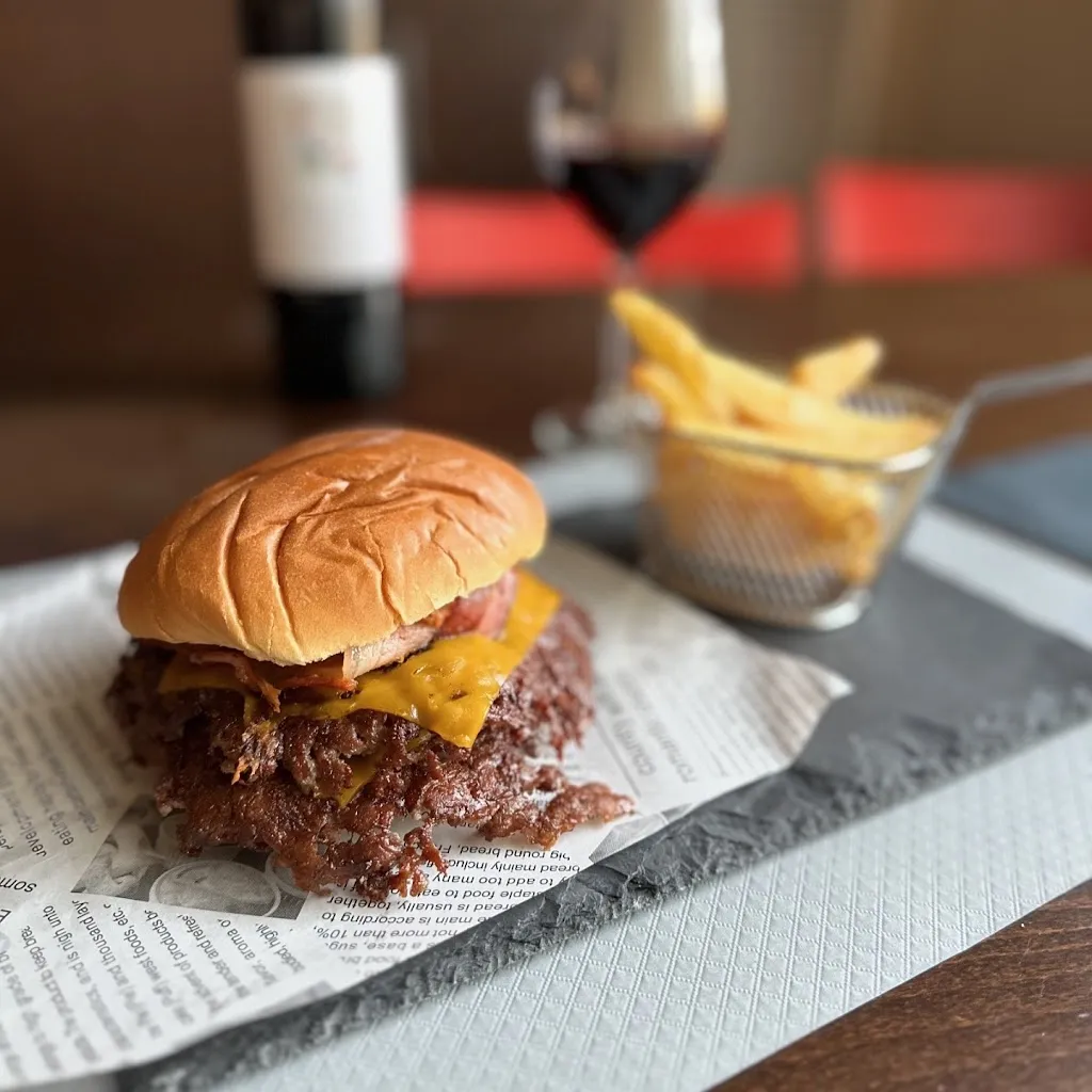 Cafetería Rojer_Pinseque_slider_image_3