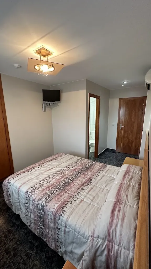 Hostal Restaurante Los Marinos_Remolinos_slider_image_3