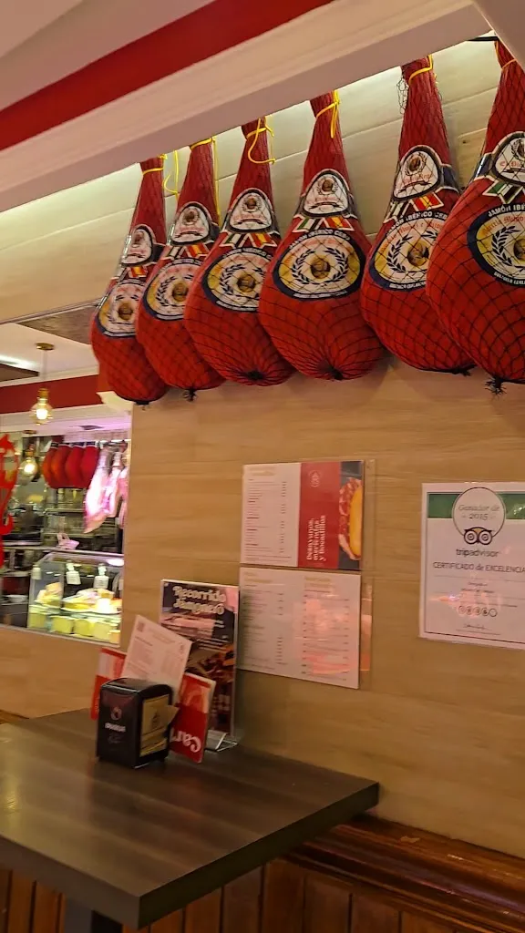 Museo del Jamón_Rueda de Jalón_slider_image_2