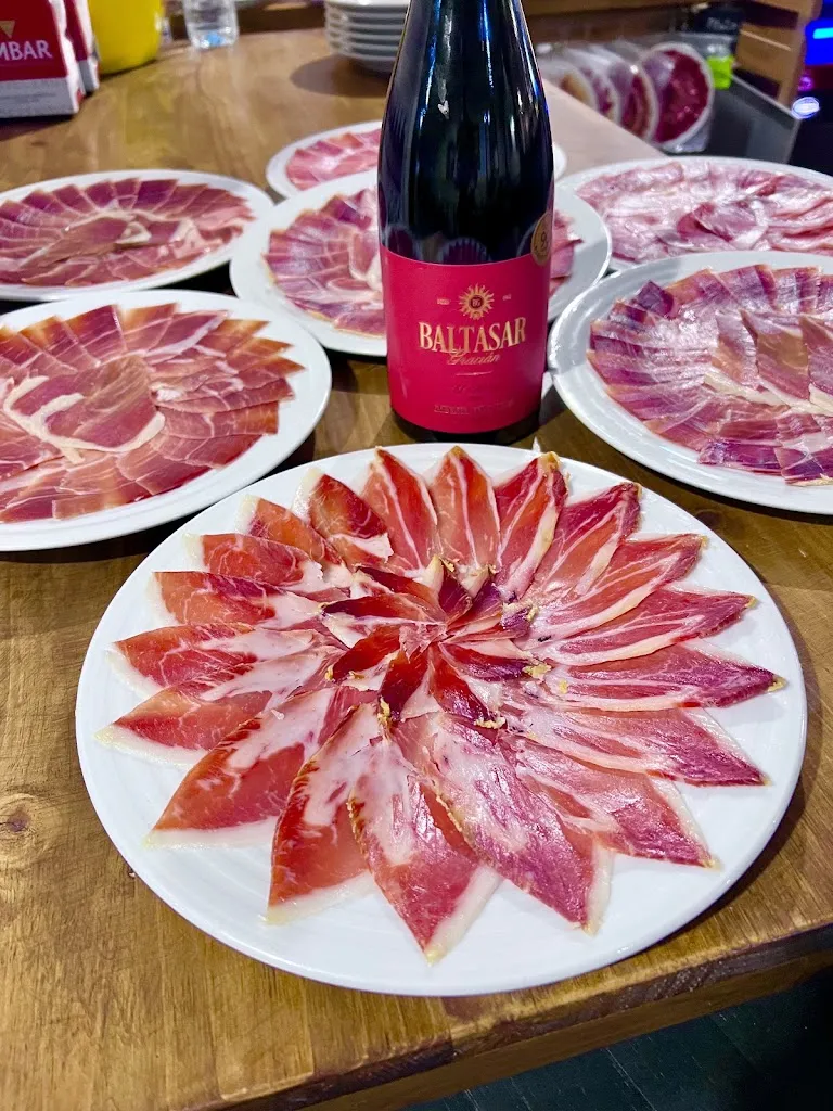 Coffee Bar Small_Sabiñán_slider_image_3