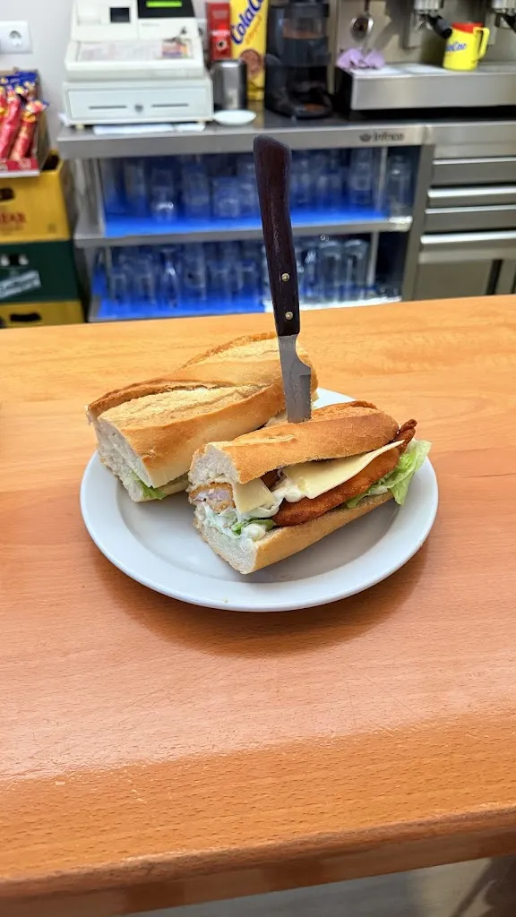 TheDavidsaurus_Asociación 3ª edad Virgen de la Peña_Salvatierra de Esca_review