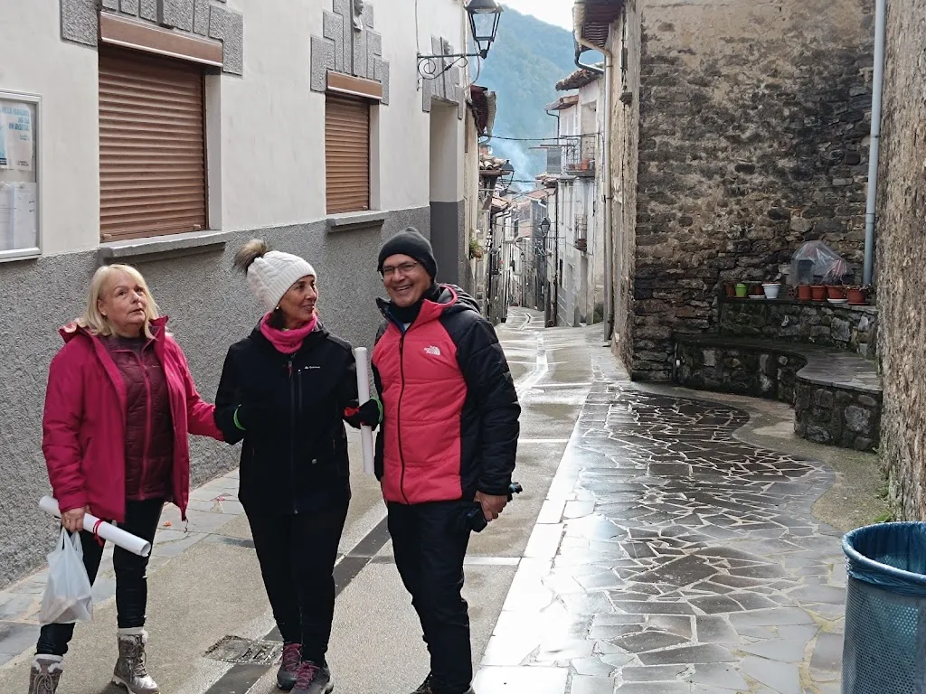 Miguel Rodríguez Viñas_Asociación 3ª edad Virgen de la Peña_Salvatierra de Esca_review