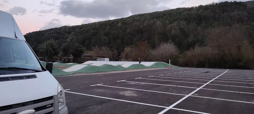 Parking de Salvatierra de Esca_Salvatierra de Esca_slider_image_2