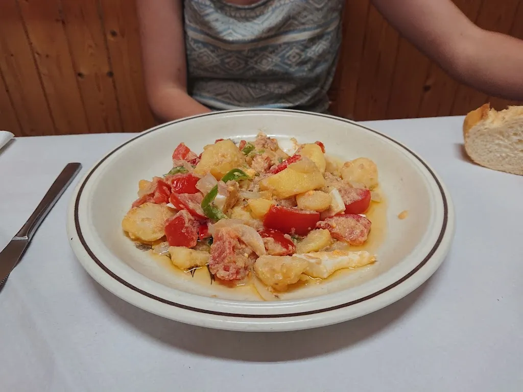 Menu_Laura BAR-RESTAURANT._Sádaba_image_4