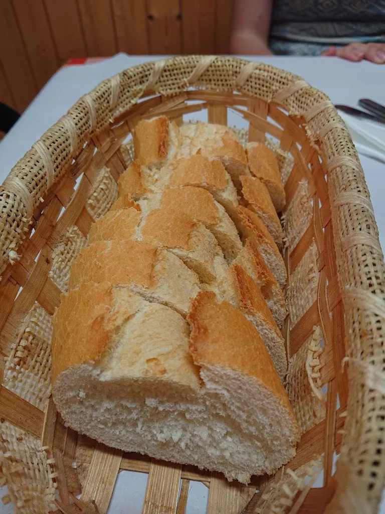 Menu_Laura BAR-RESTAURANT._Sádaba_image_5