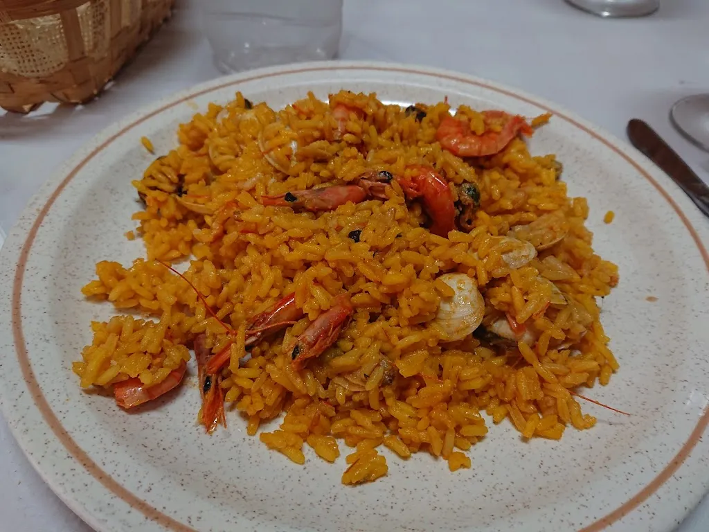 Menu_Laura BAR-RESTAURANT._Sádaba_image_7