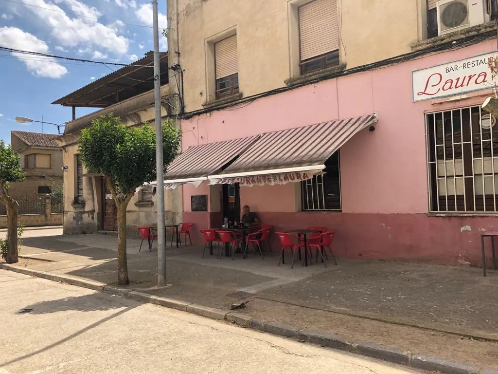 Marc Argeloo_Laura BAR-RESTAURANT._Sádaba_review