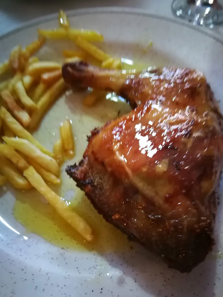 JAUME RUBIO SANCHEZ_Laura BAR-RESTAURANT._Sádaba_review