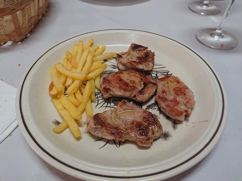 Laura BAR-RESTAURANT._Sádaba_slider_image_2