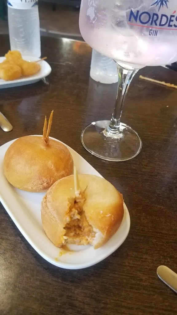 Brook Whisler_Cafetería Cima._Sádaba_review