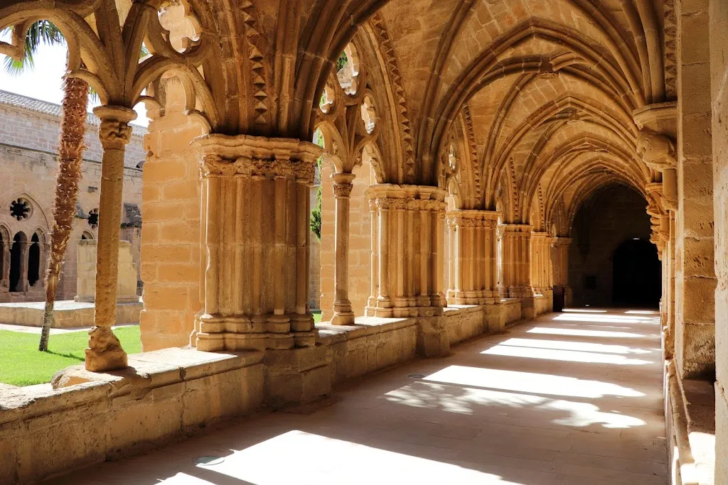 Restaurante el Monasterio_Sástago_slider_image_3