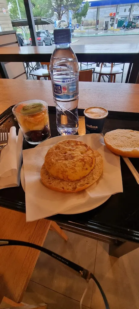 Menu_Restaurante Airea North_Sobradiel_image_8