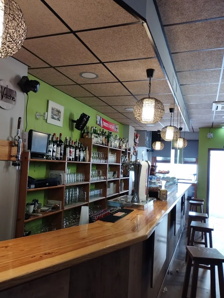 Bar La Vrecha restaurant in Tauste