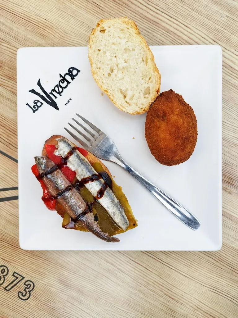 Bar La Vrecha_Tauste_slider_image_2