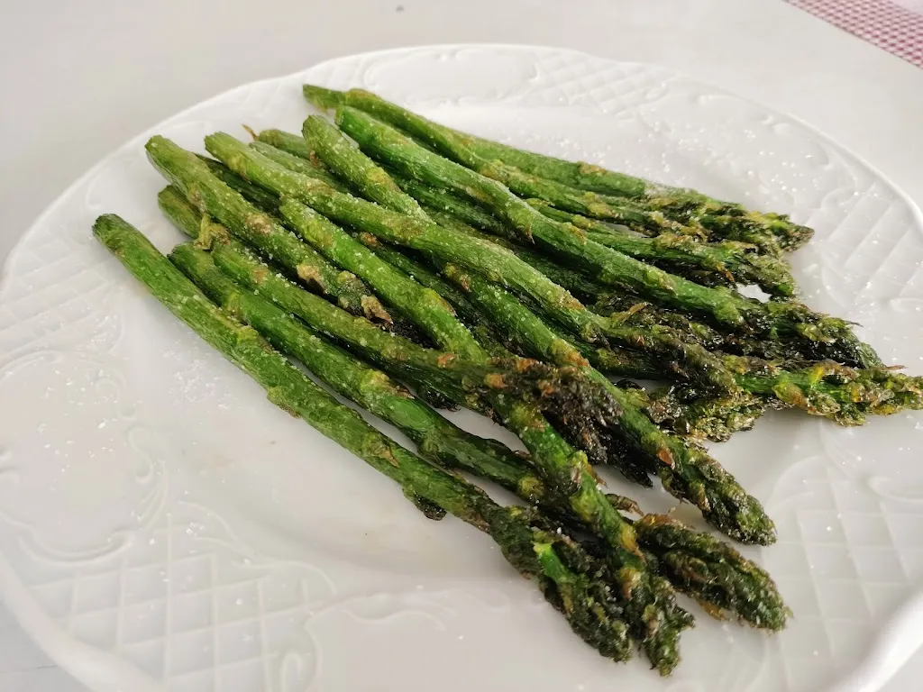 José Tomás León Ortiz_Bar Stop_Tauste_review