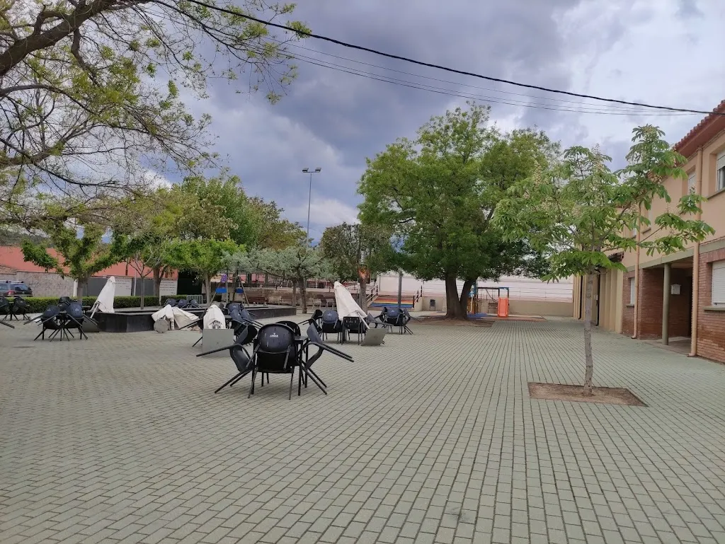 Celia Ma Gonzalez Benavente_Terraza del Queiles_Torrellas_review