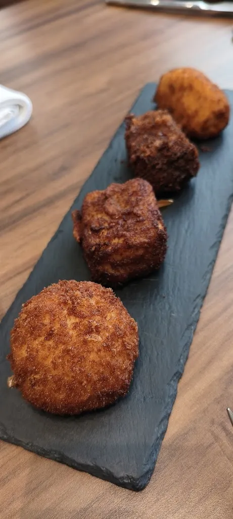 Viviane Castilho_El Secreto_Uncastillo_review