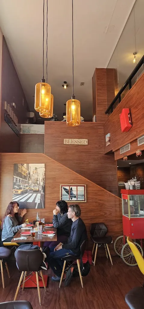 J. Alberto Fdez_Bentleys Burger_Velilla de Ebro_review