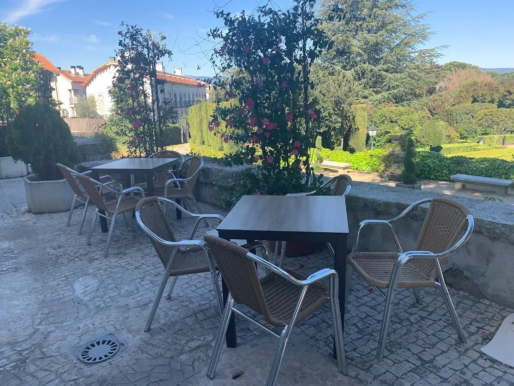 El Castillo de Peñalba restaurant in Villalba de Perejil