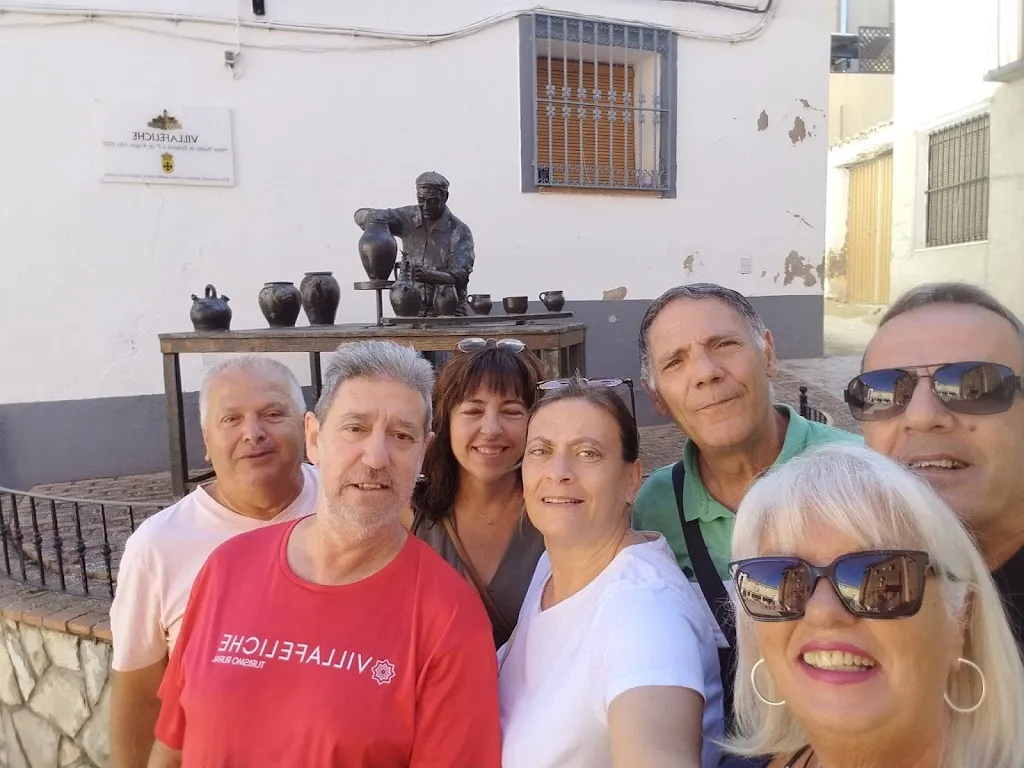 moto superdink PATERNA_Casa Rural Laura_Villafeliche_recensione